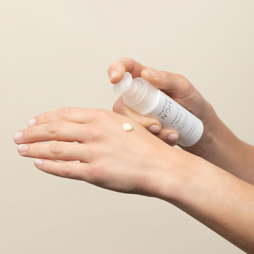 Mellow NOIR Vitamin C Serum 30Ml | Beugt Lichtbedingter Hautalterung Vor | anti Aging Gesichtsserum Mit Vitamin C | Vegane, Zertifizierte Naturkosmetik Zur Gesichtspflege