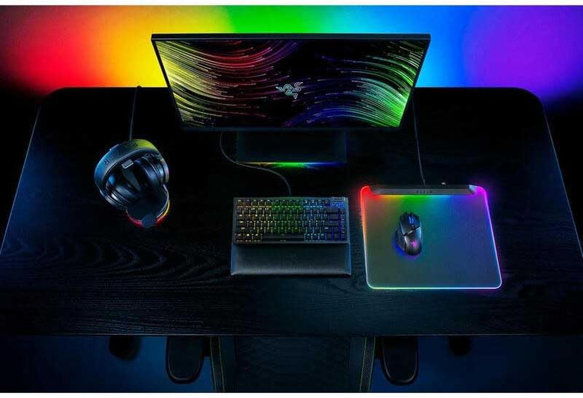 Razer Firefly V2 Pro - Rgb-Hintergrundbeleuchtete Gaming-Mausmatte - Integrierter Usb-Anschluss (15-Zonen-Led-Beleuchtung, Mikrogeätzte Oberfläche Für Optimales Tracking, USB-C Kabel) Schwarz
