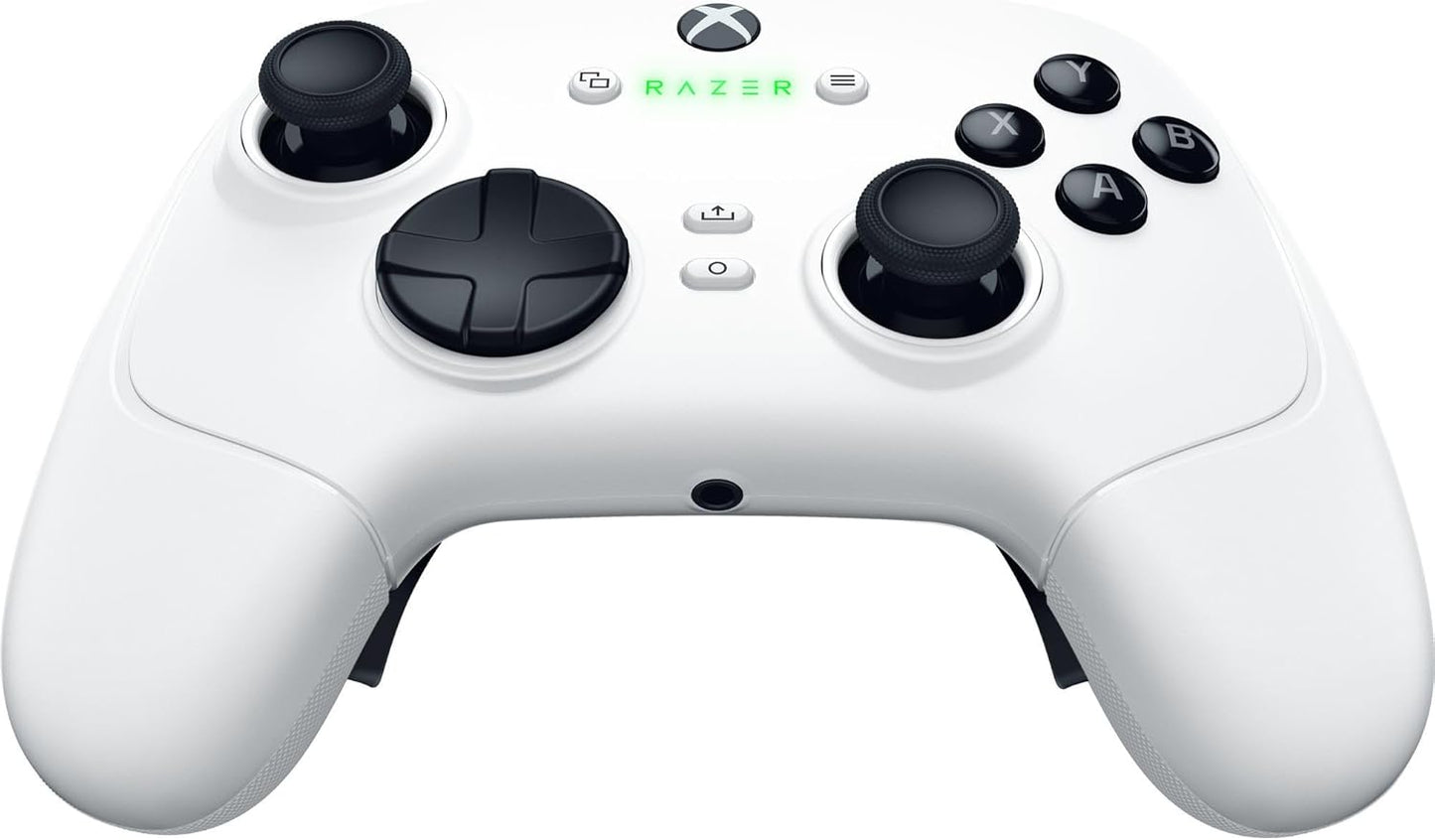 Razer Wolverine V3 Pro - Kabelloser Esports Controller Für Xbox & PC - Hall Effect Analog Sticks (Hyperspeed Wireless, Mecha Tactile Action Buttons, Haptische Vibrationen) Weiß