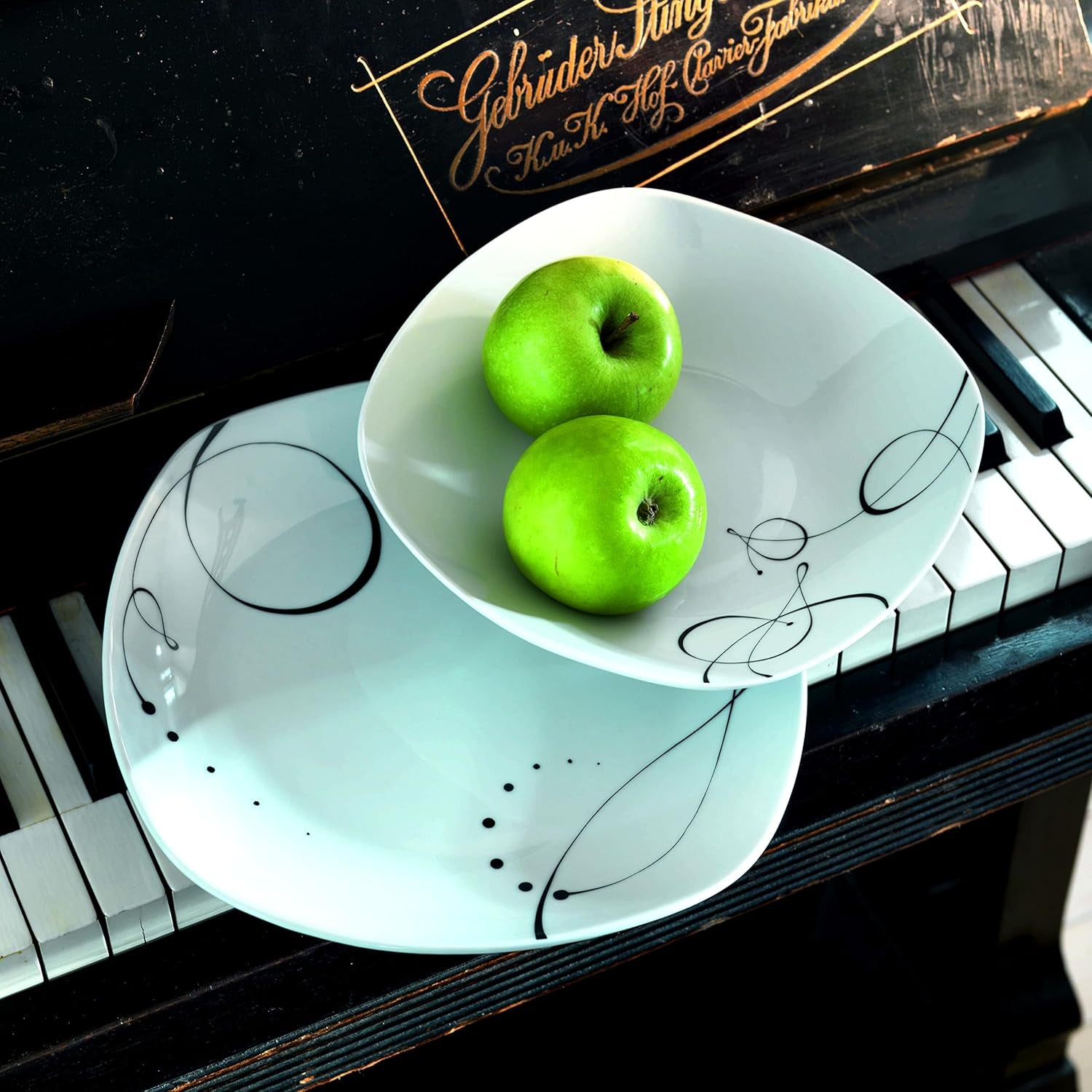 Domestic by Mäser, Serie Chanson, Tafelservice 12-Teilig, Für 6 Personen, Weiß