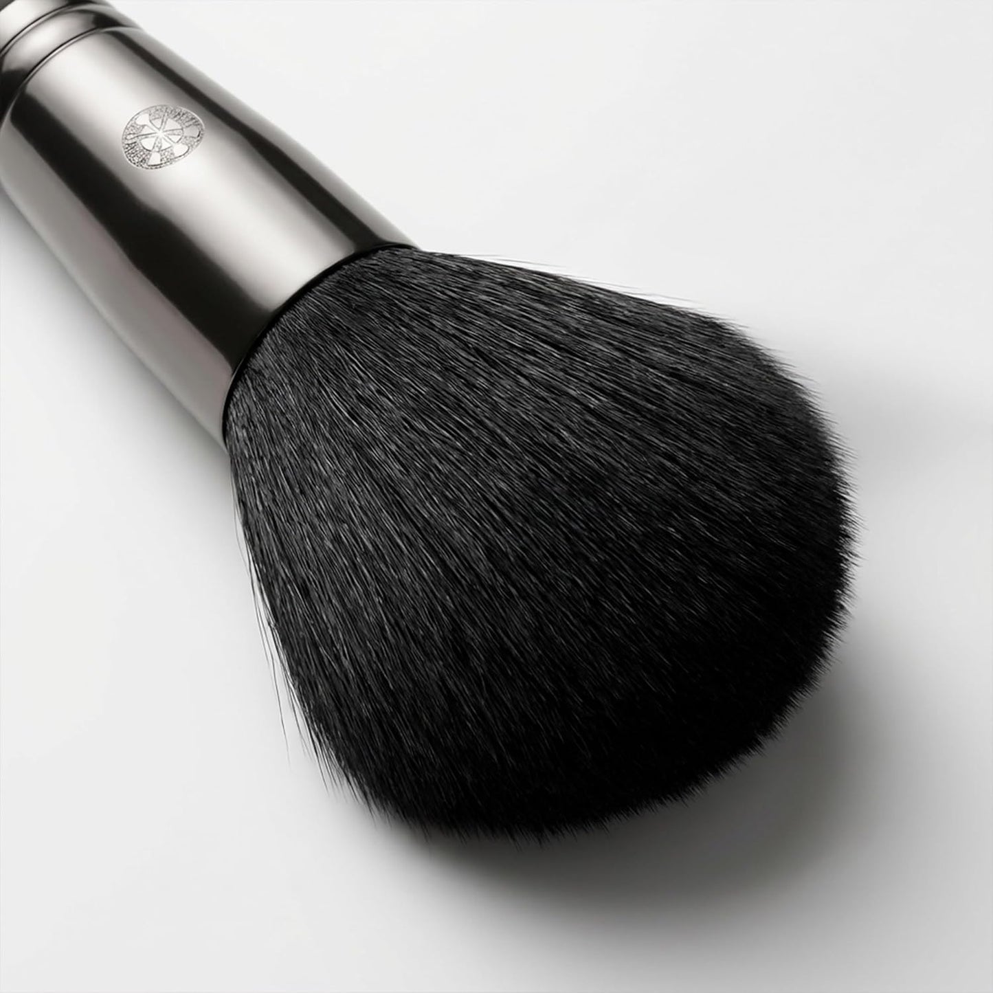 Make-Up Pinselset 15-Teilig Vegan | 12 Profi Schminkpinsel | Inkl. Blender, Reinigungsmatte & Pinselaufbewahrung Aus Veganem Leder | Prime Vegan Black | Schwarz | Luvia