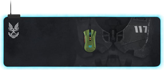 Razer Goliathus Extended Chroma (Halo Infinite Edition) - Extra Große Weiche XXL Gaming Maus-Matte Mit RGB Beleuchtung (Kabelhalterung, Stoff-Oberfläche, Gesteppter Rand) HALO