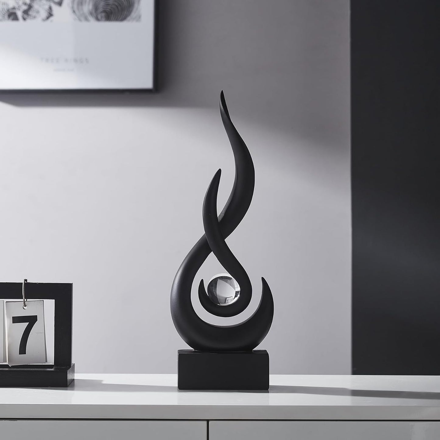 Schwarz Dekor Moderne Flamme Skulptur Dekorationen Für Wohnzimmer, Harz Regal Dekor Akzente, Abstrakte Kunst Skulptur Für Esszimmer Büro Couchtisch Mittelstück Bücherregal Dekor