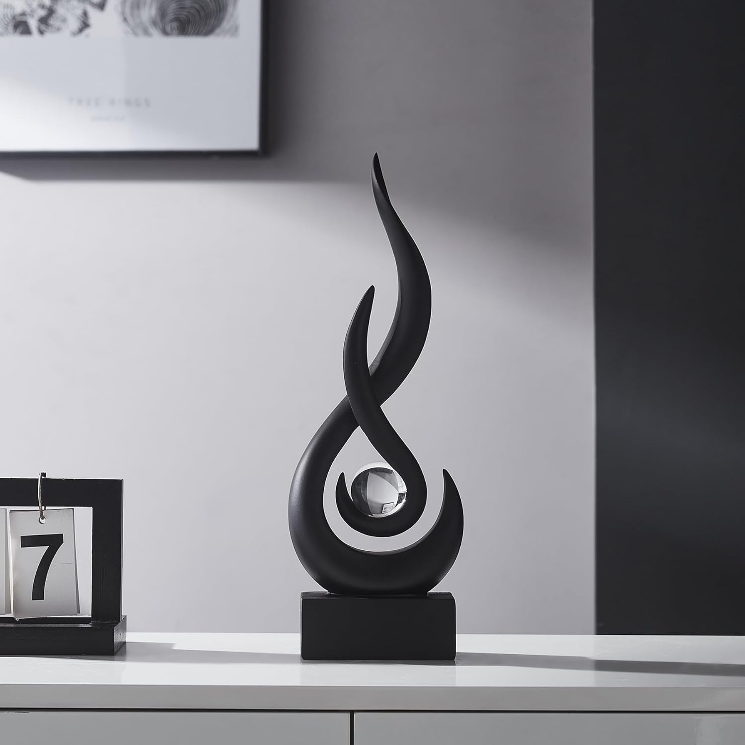 Schwarz Dekor Moderne Flamme Skulptur Dekorationen Für Wohnzimmer, Harz Regal Dekor Akzente, Abstrakte Kunst Skulptur Für Esszimmer Büro Couchtisch Mittelstück Bücherregal Dekor