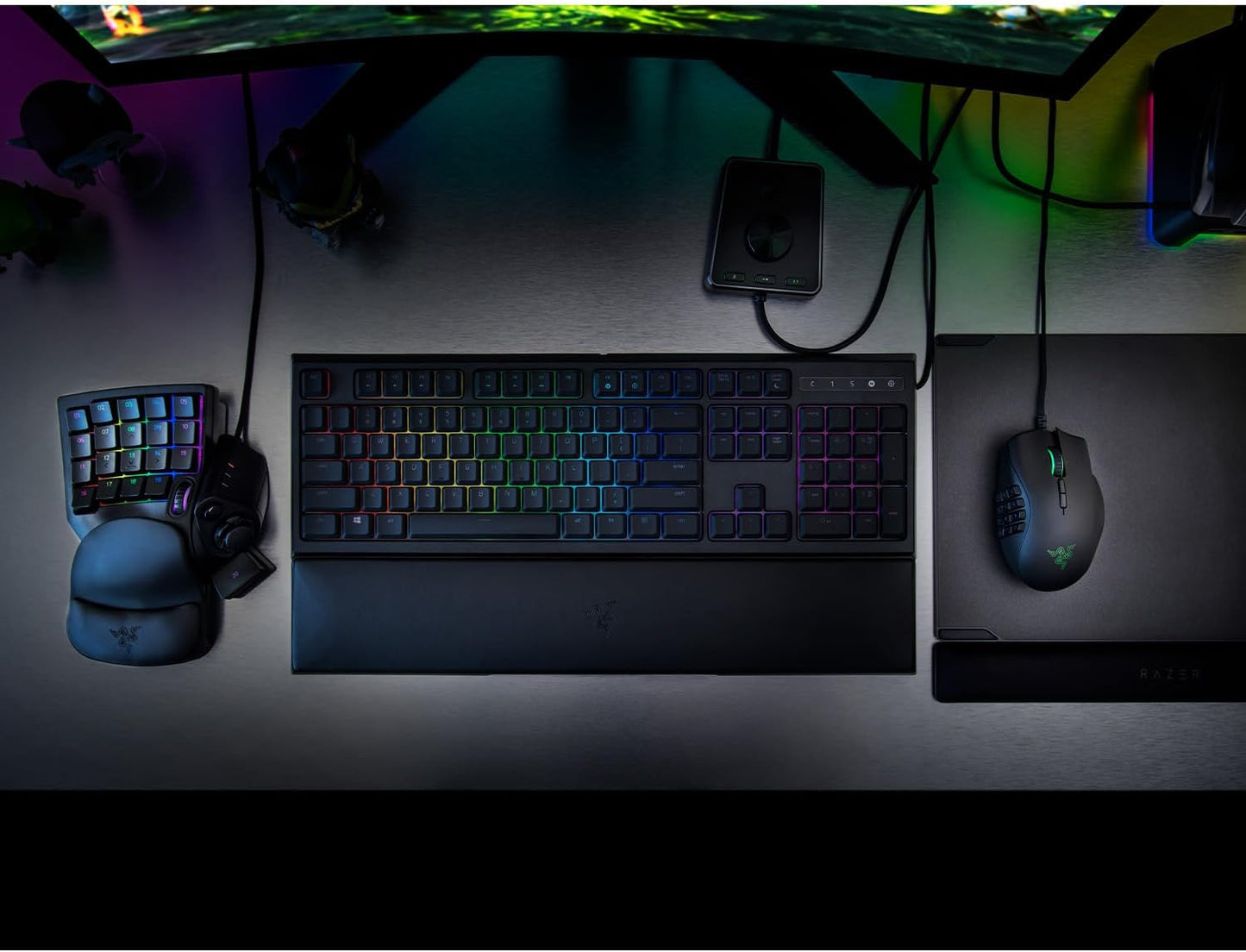 Razer Tartarus V2 - Gaming Keypad (Gamepad Mit Mecha-Membranen Tasten, 32 Programmierbare Tasten, 8-Wege Thumbpad, Handballenauflage, Hypershift, RGB Chroma Beleuchtung) Schwarz