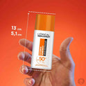 L'Oréal Men Expert UV Sonnenschutz LSF 50 Für Männer, Invisible Fluid Für Das Gesicht Gegen Sonnenstrahlen, Herren Sonnencreme SPF 50+ Gegen Hautalterung Mit Vitamin C, Hydra Energy, 1 X 50 Ml