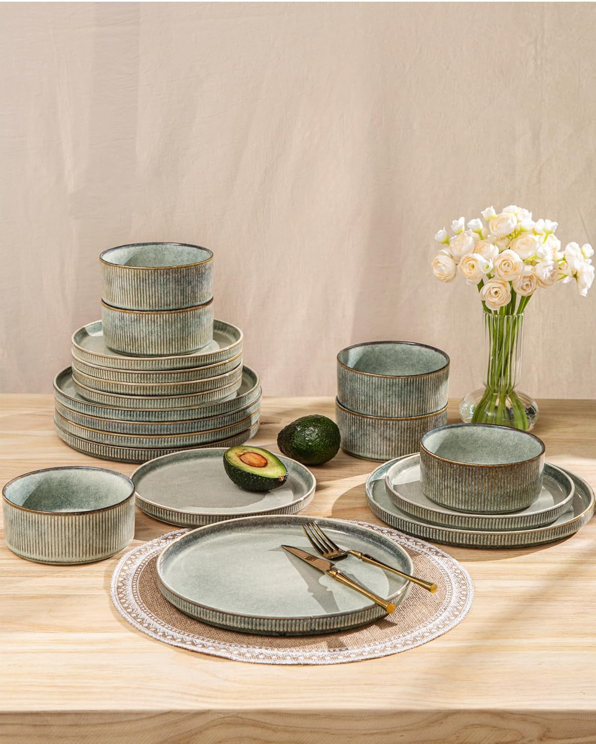 Gbhome Steingut Geschirrset 6 Personen, 18-Tlg Reaktive Glasur Handarbeit Steingut Geschirr Set, Mikrowellen- & Spülmaschinenfest Schüssel- Und Teller Set