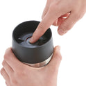 Emsa Travel Mug Classic Thermobecher, 360 Ml, Isolierbecher Hält 4H Heiß, 8H Kalt, 100 Prozent Dicht, Auslaufsicher, Quick-Press-Verschluss, 360 Grad-Trinköffnung, Kaffeebecher to Go, Schwarz, 513361