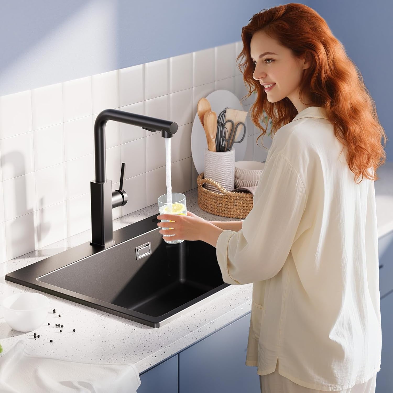 CECIPA Wasserhahn Küche Schwarz Ausziehbar, Küchenarmatur Mit Brause Ausziehbar, Mischbatterie Küche Schwarz Matt, Armatur Mit 2 Wasserstrahlarten, Spültischarmatur Edelstahl, Kitchen Tap 360° Drehung