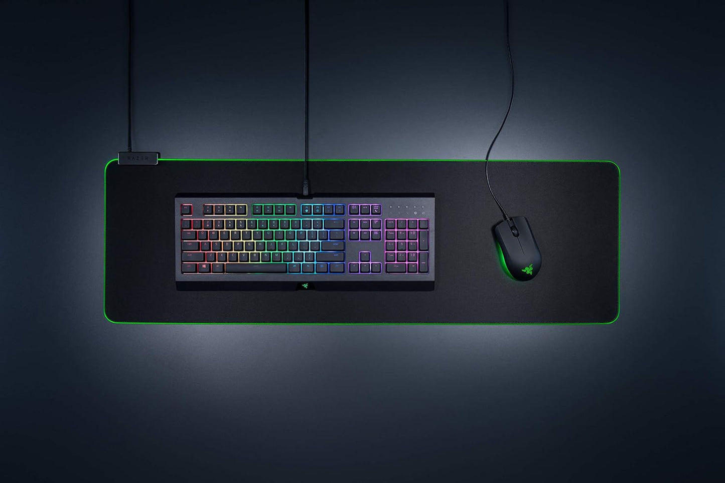 Razer Goliathus Extended Chroma - Extra Große Weiche XXL Gaming Maus-Matte Mit RGB Beleuchtung (Kabelhalterung, Stoff-Oberfläche, Gesteppter Rand, Optimiert Für Alle Mäuse) Schwarz