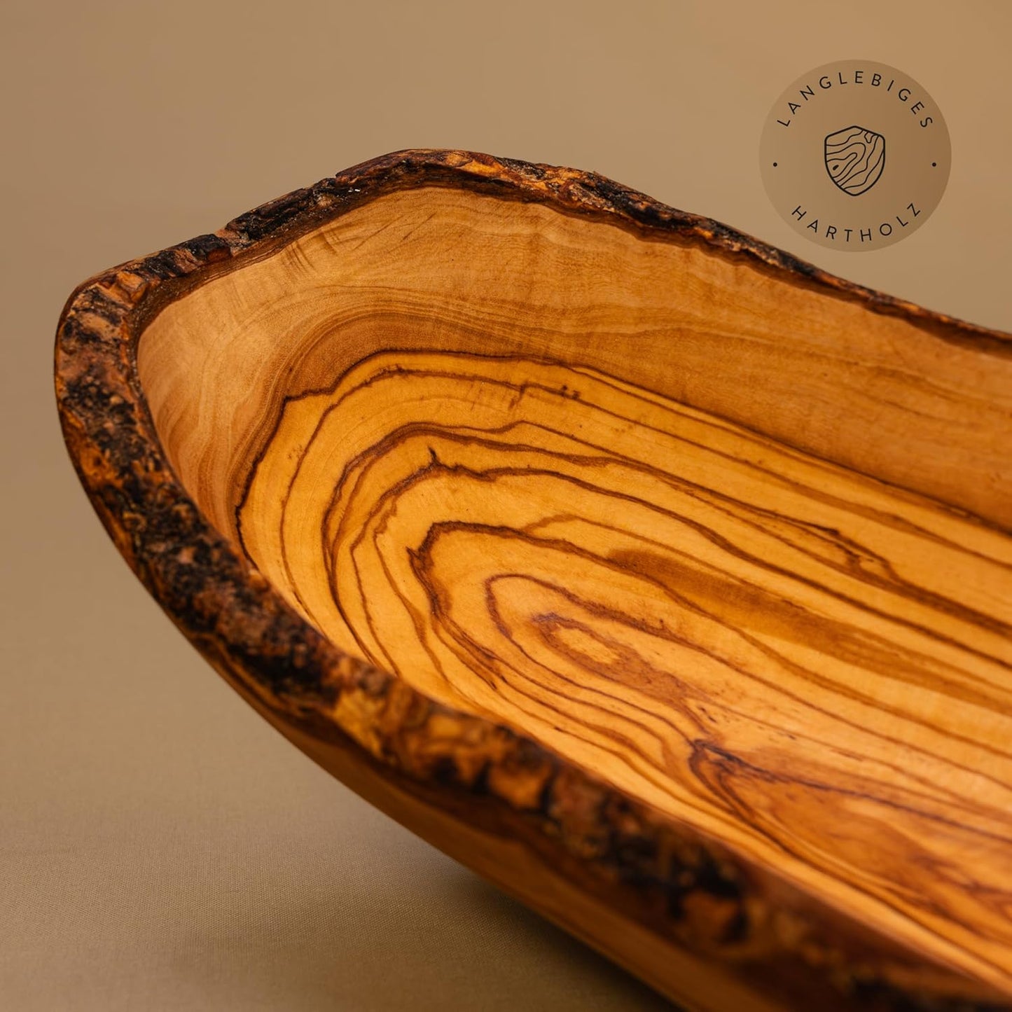 Das Olivenholzbrett® / Typisch Schmal Geschnittene Baguetteschale Olivenholz/Brotschale Aus Holz, Naturbelassener Rand, 25 Cm