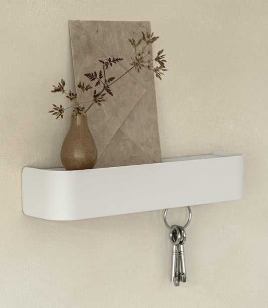 Kazai. Schlüsselbrett 'Tone' | Minimalistisches Schlüsselhaken-Design Aus Berlin | Moderner Schlüsselhalter Mit Ablage Aus Metall | Schlüsselboard Als Flur Möbel Für Die Wand | Weiß