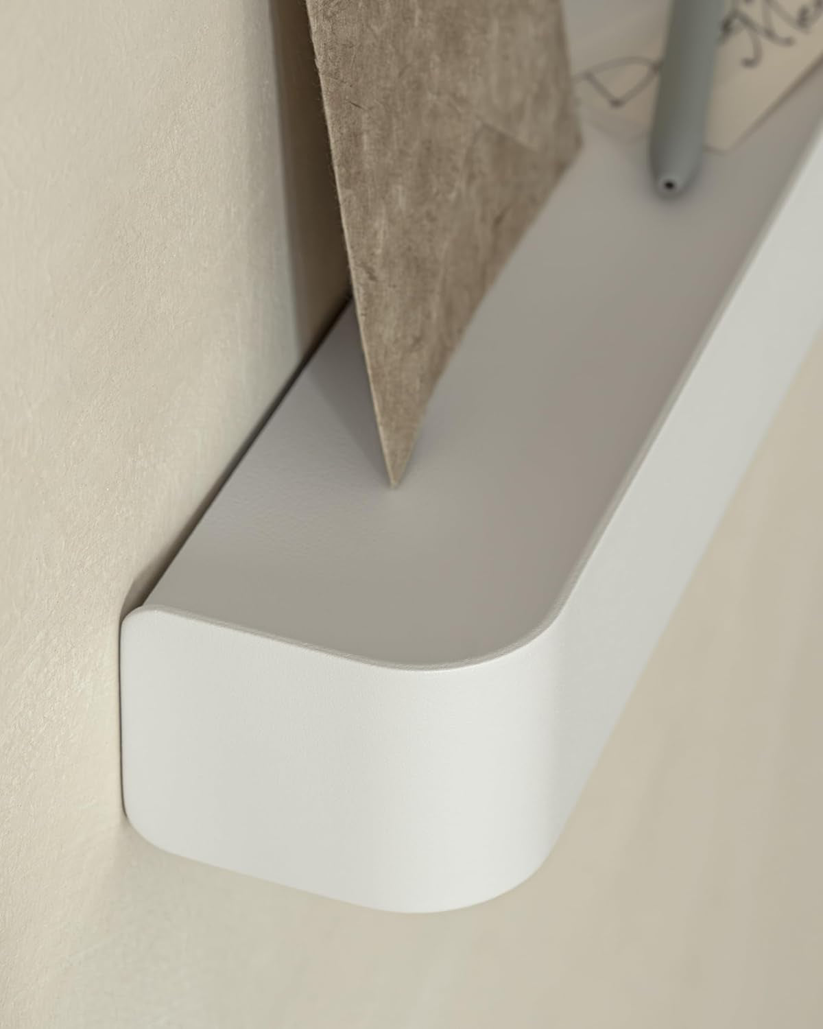 Kazai. Schlüsselbrett 'Tone' | Minimalistisches Schlüsselhaken-Design Aus Berlin | Moderner Schlüsselhalter Mit Ablage Aus Metall | Schlüsselboard Als Flur Möbel Für Die Wand | Weiß